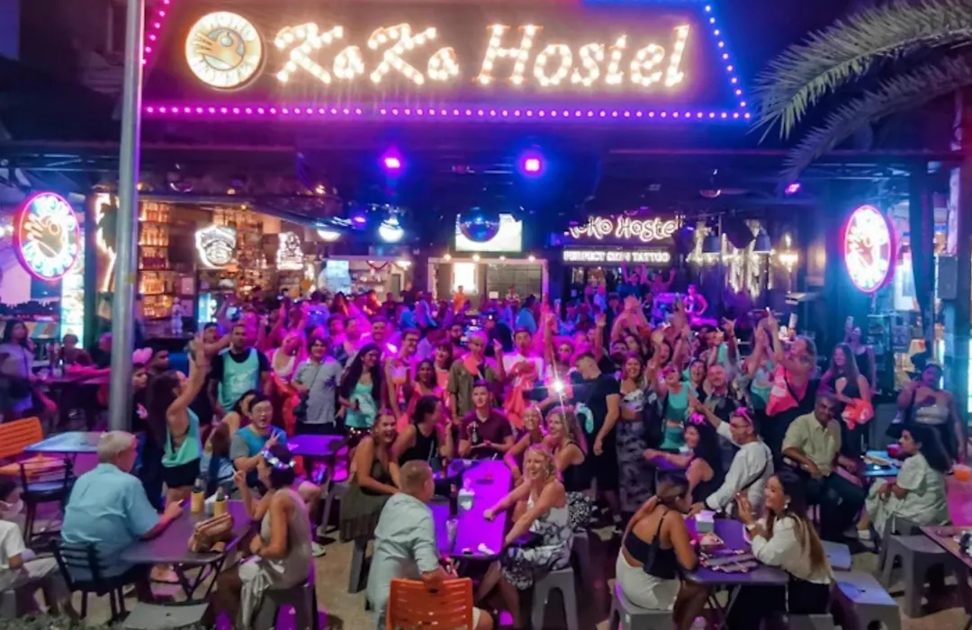 Koko Party Hostel 18-40-1